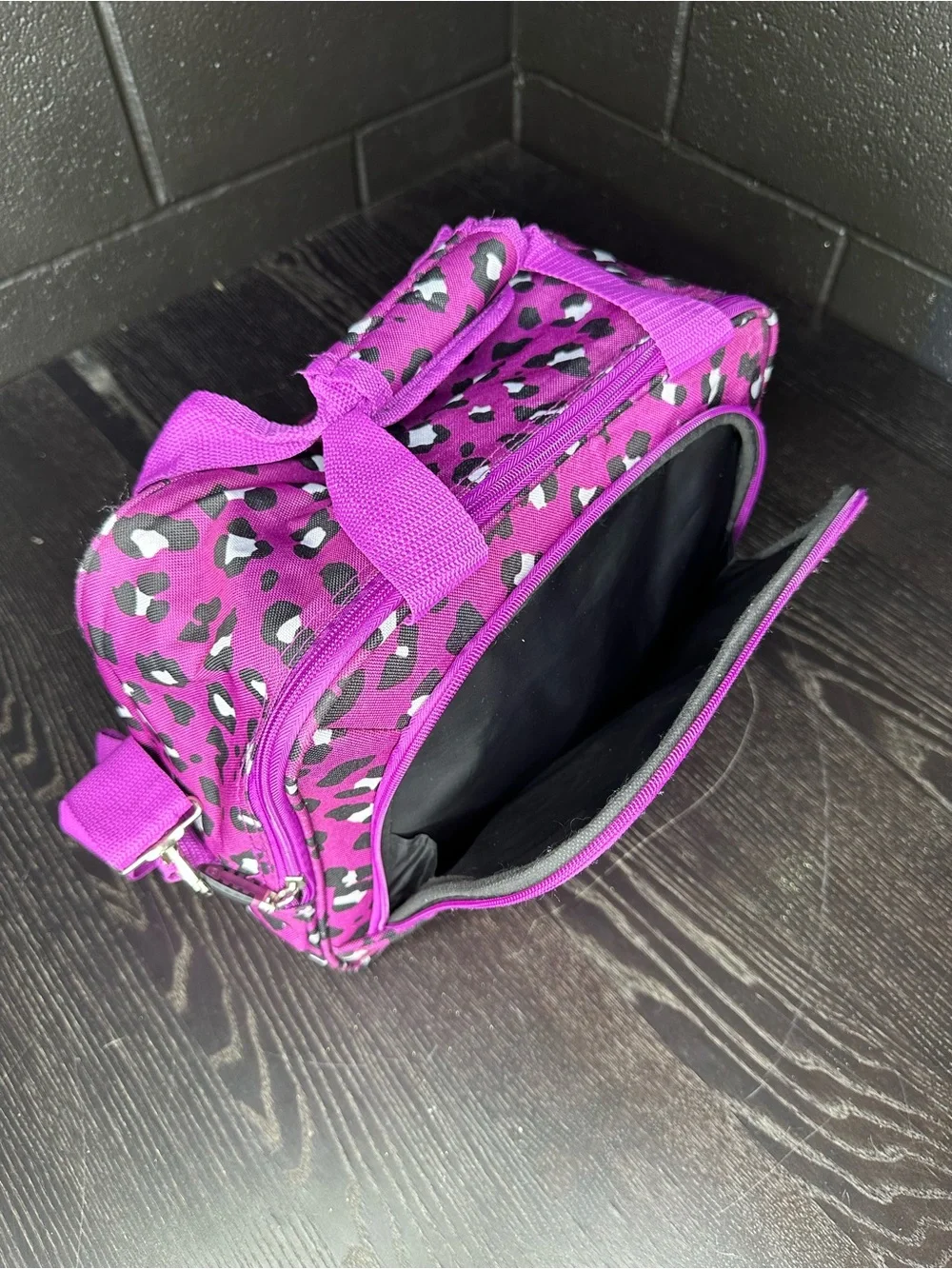 Rockland brand - Magenta Leopard Print Crossbody Bag